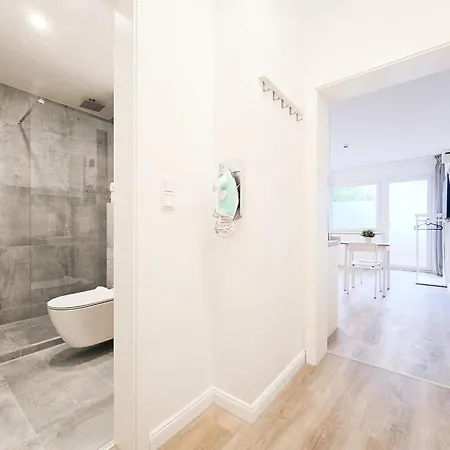 Tolstov - With Balcony - 25 Min Messe Dus *