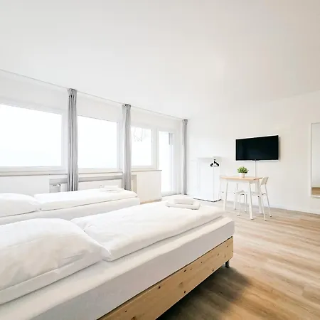 Tolstov - With Balcony - 25 Min Messe Dus شقة